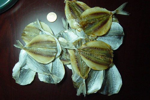 Dried yellow stripe fish fillet